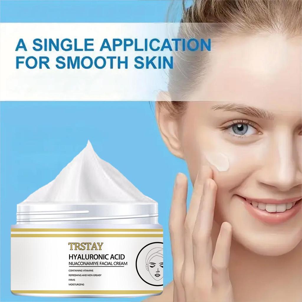 Creme translúcido, suave e não irritante, firma a pele, ilumina a tez e deixa a pele macia e refinada