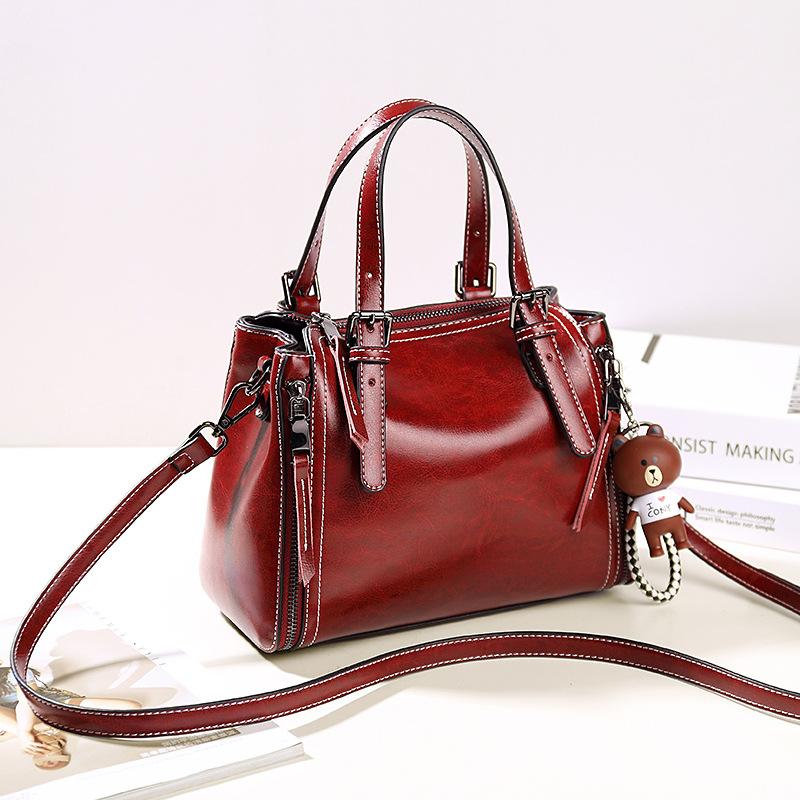 Retro Real Leather Small Women Handbags Oil Wax Cowhide Shoulder Crossbody Bag With Bear Ornament To-handle Bag Purse
