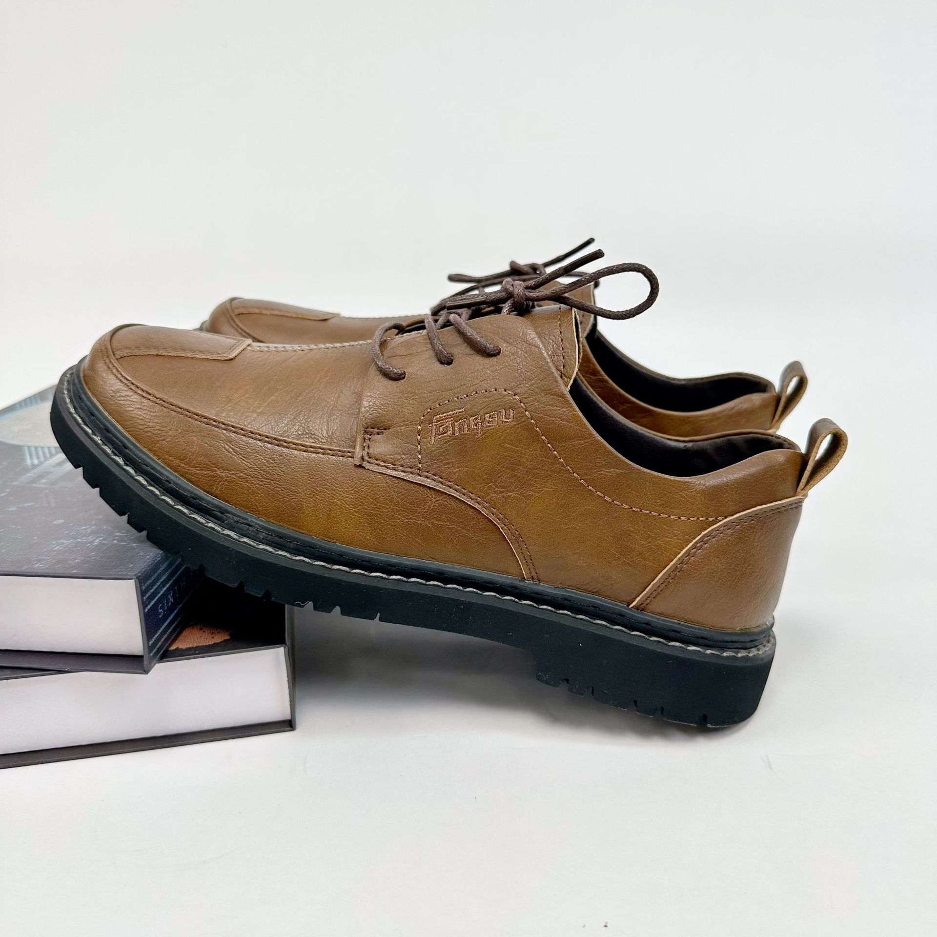 

TikTok кожаная обувь мужская business casual дышащая мягкая подошва универсальная обувь для вождения 38 коричневый