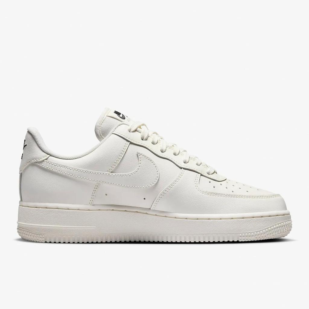 Air Force 1 ESS TRK3 AIR FORCE 1 ESS TRK3 Japan [Nike] '07 '07 Sail/Sail/Black HF1058-133 25.0cm