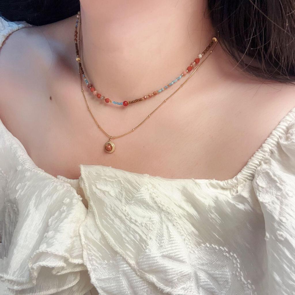 French Ethnic Red Agate Stone Beaded Necklace: Retro, Versatile Luxury