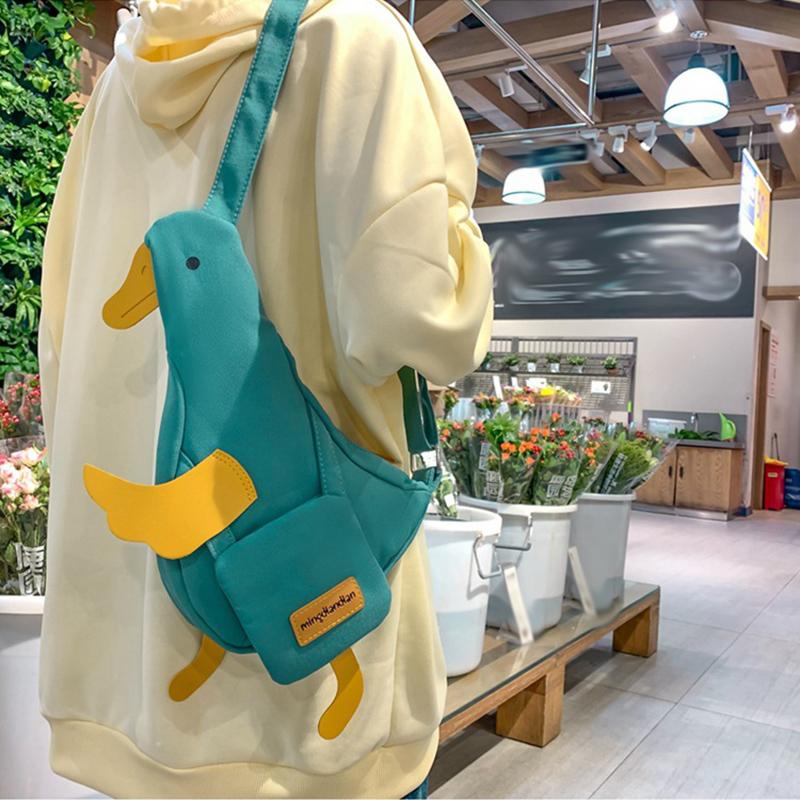 Women Shoulder Bag Cute Duck Canvas Bag Female Student Messenger Shoulder Bag Trendy Funny Cute Cartoon Chest Bag