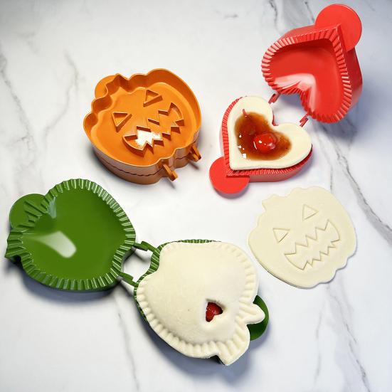 Mini Pie Maker Mold Multipurpose Pastry Mold Cheese Snack Maker with Lids Christmas Thanksgiving Dessert Mold