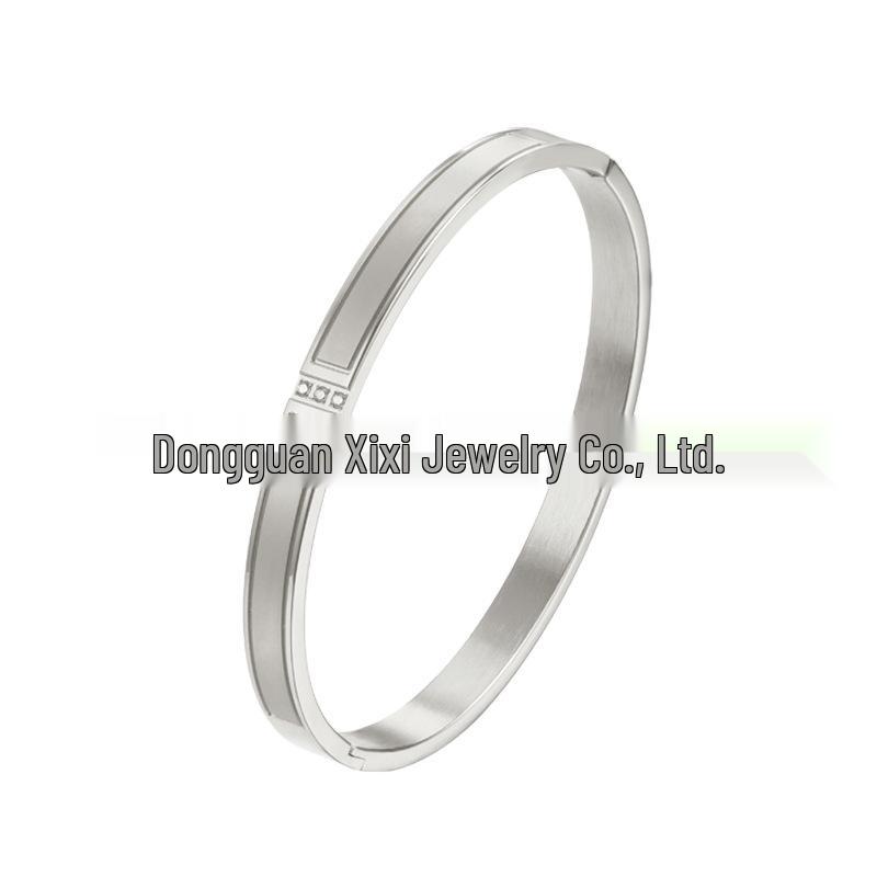 Titanium Steel Buckle Bracelet for Women - Real Gold Plated, Non-Fading, Trendy Fashion Accessory.