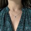 Серебряное колье с фианитами, вес изделия 2,16 гр (2186960)