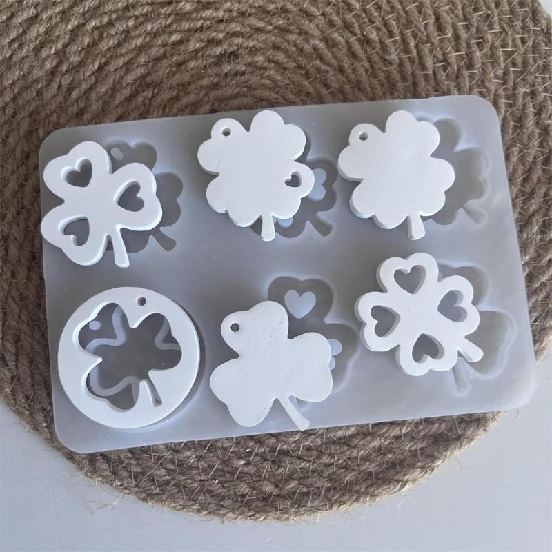 Flexible Pendant Mold Craft Molds Four Leaf Plant Shape Keychain Mould Crafting Accessories Present for Crafting Lover