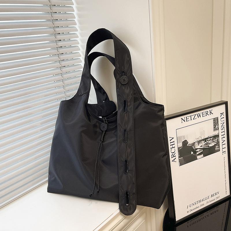 2025 Summer New Niche Design Fashion Simple Solid Color Foreign Gas Nylon Shoulder Portable Large Capacity Tote Bag