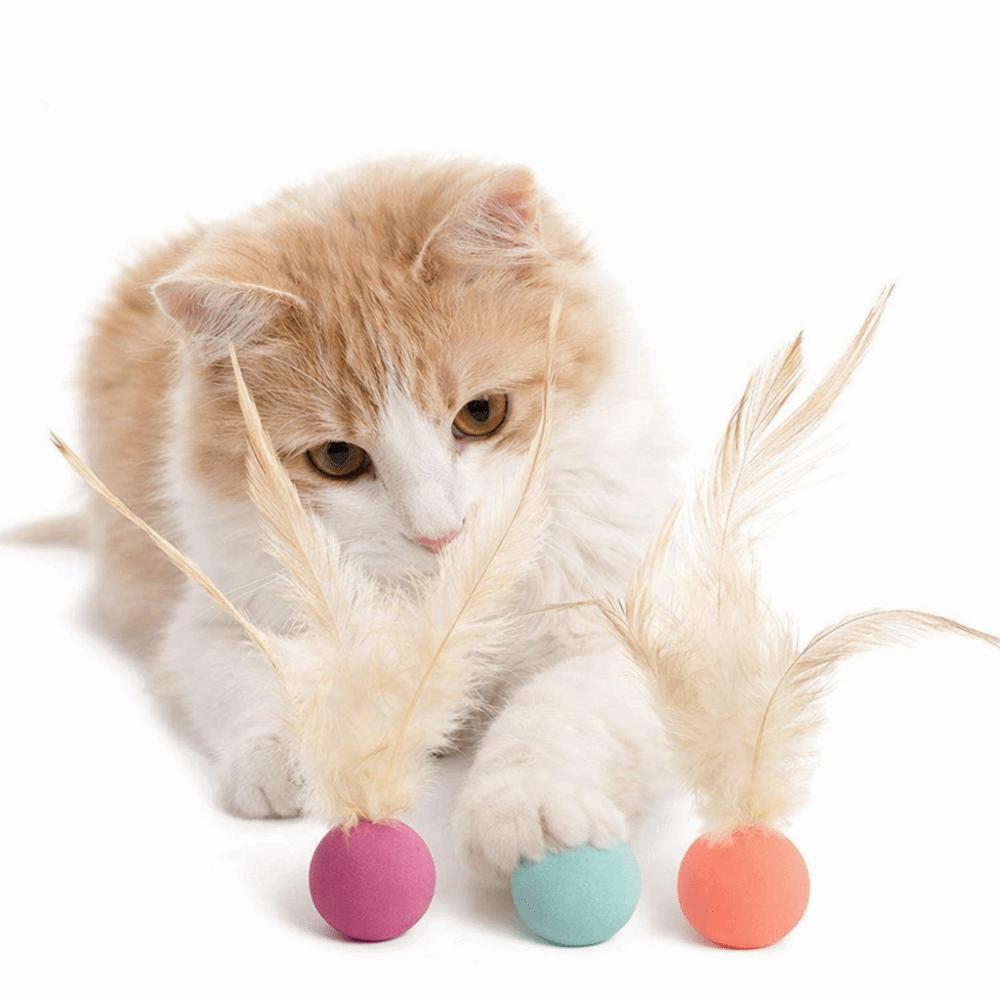 3Pcs Solid Biting Cat Interactive Ball Toy Chewing Resistant with Feathers Cat Toy Bouncing Balls Elastic Interactive Play