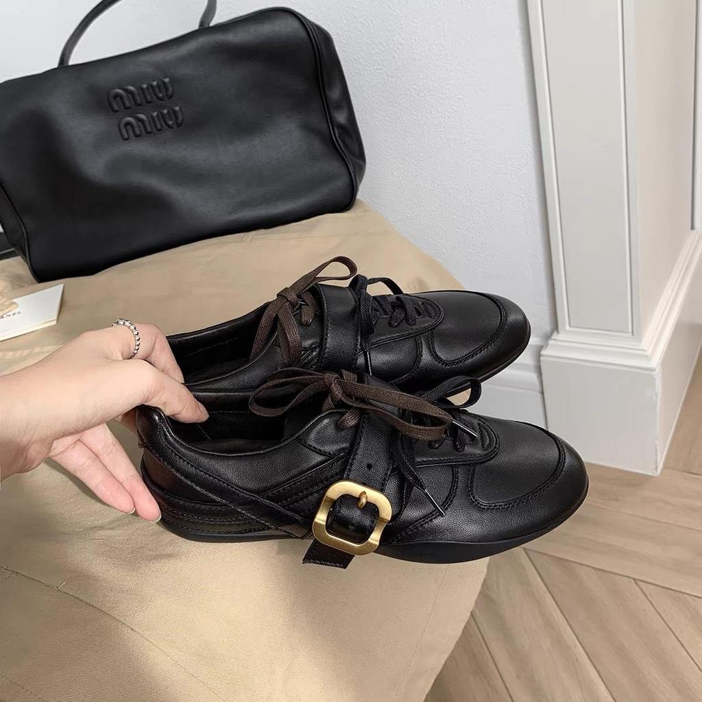 Women's 2025 Genuine Leather Retro Lace-up Ballet Flats with Metal Buckle and Soft Sole