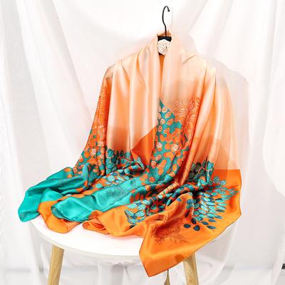 Accessori – Sciarpe e foulard