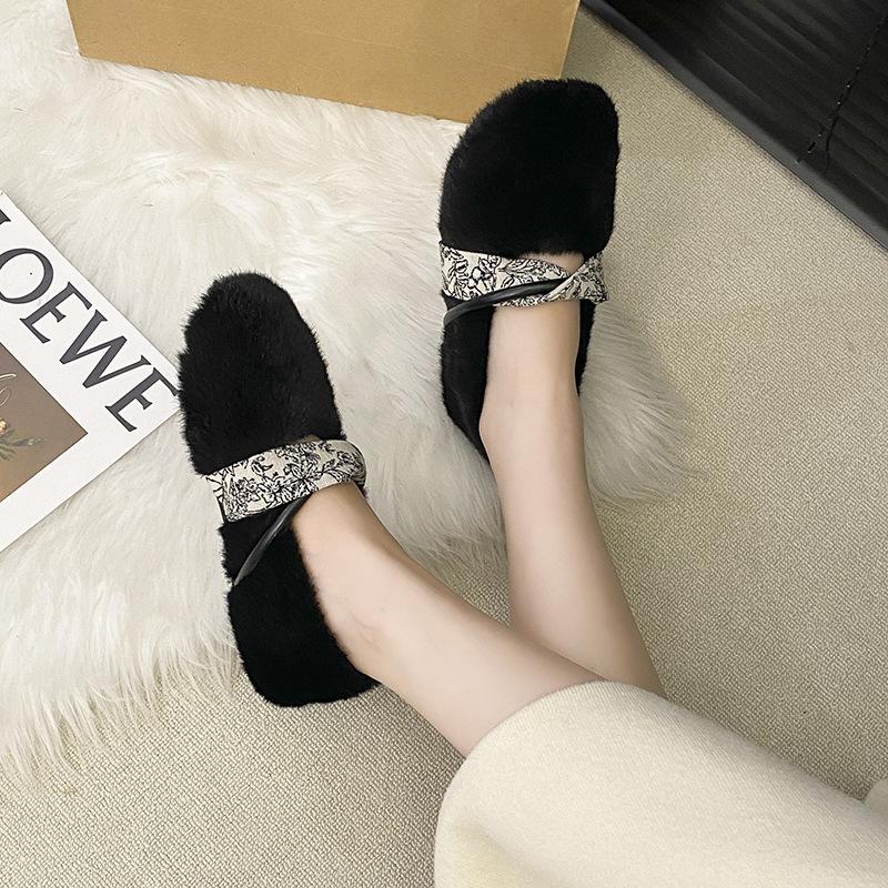 Fairy Mao Mao shoes outer wear 2025 autumn and winter new gentle and cute warm velvet small fragrant wind solid color cotton shoes