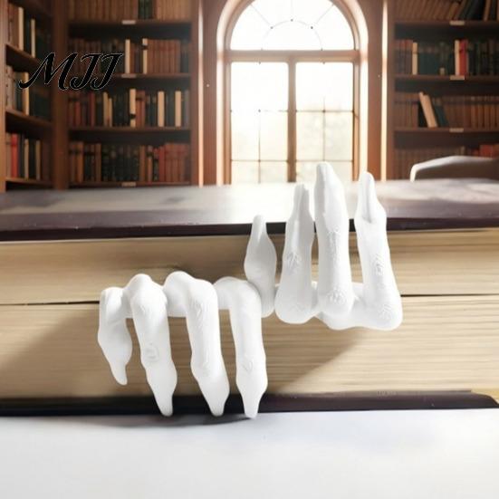 Personalized Bookmarks Gothic Creepy Demon Claw Bookmark, 3D Printed Scary Spooky Reading Marker Hand Bookmark for Book Lovers, Halloween Bookshelf