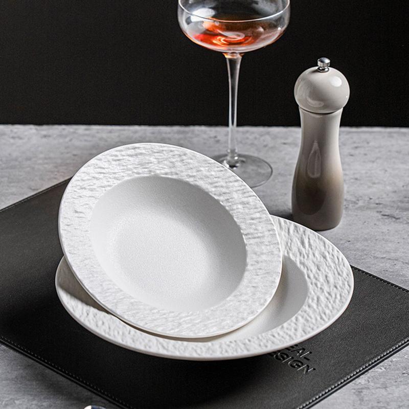 Western Ceramic Dinner Plate Black White Matte Steak and Pasta Dishes Round Salad and Dessert Plate for Home Use Hotel Tableware