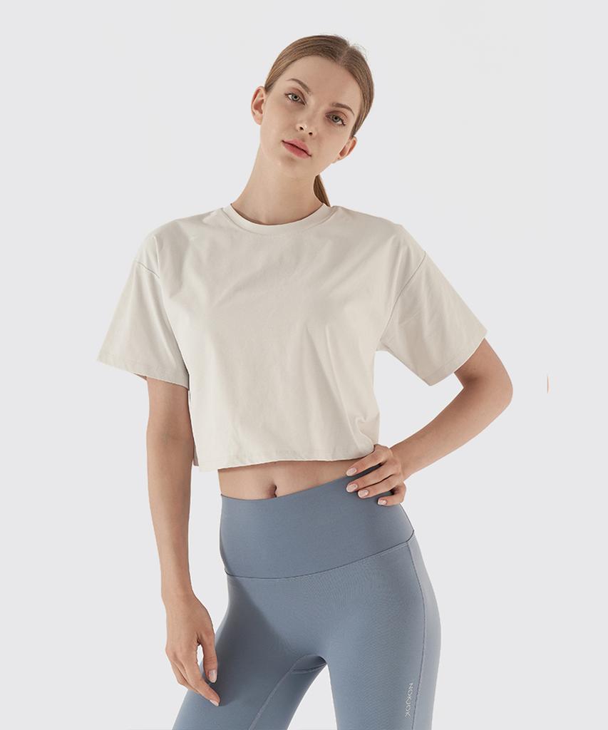 NOKJOK [2 Pack] Holly Crop Short Sleeve Tee 2-Piece Set (D Type)