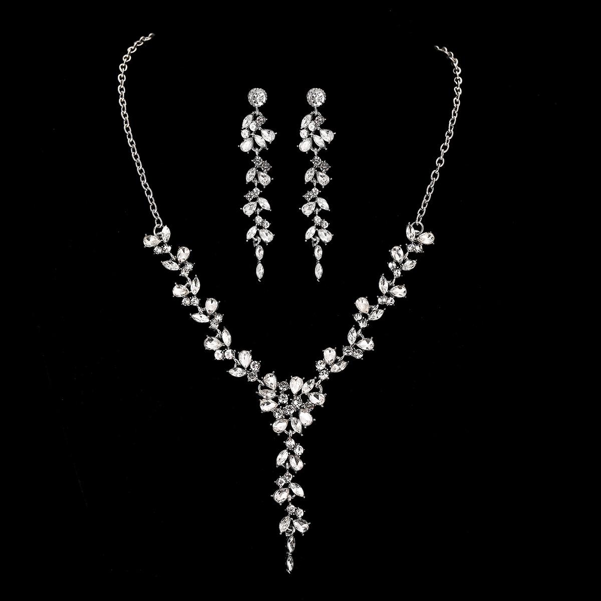 

2026 Product Necklace Earrings Bracelet Crystal Glass Alloy Dress Accessories Women s Jewelry Set 45CM срібний