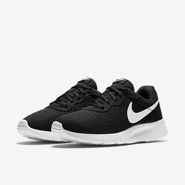 Nike Womens Tanjun `Black` (women`s sizes)