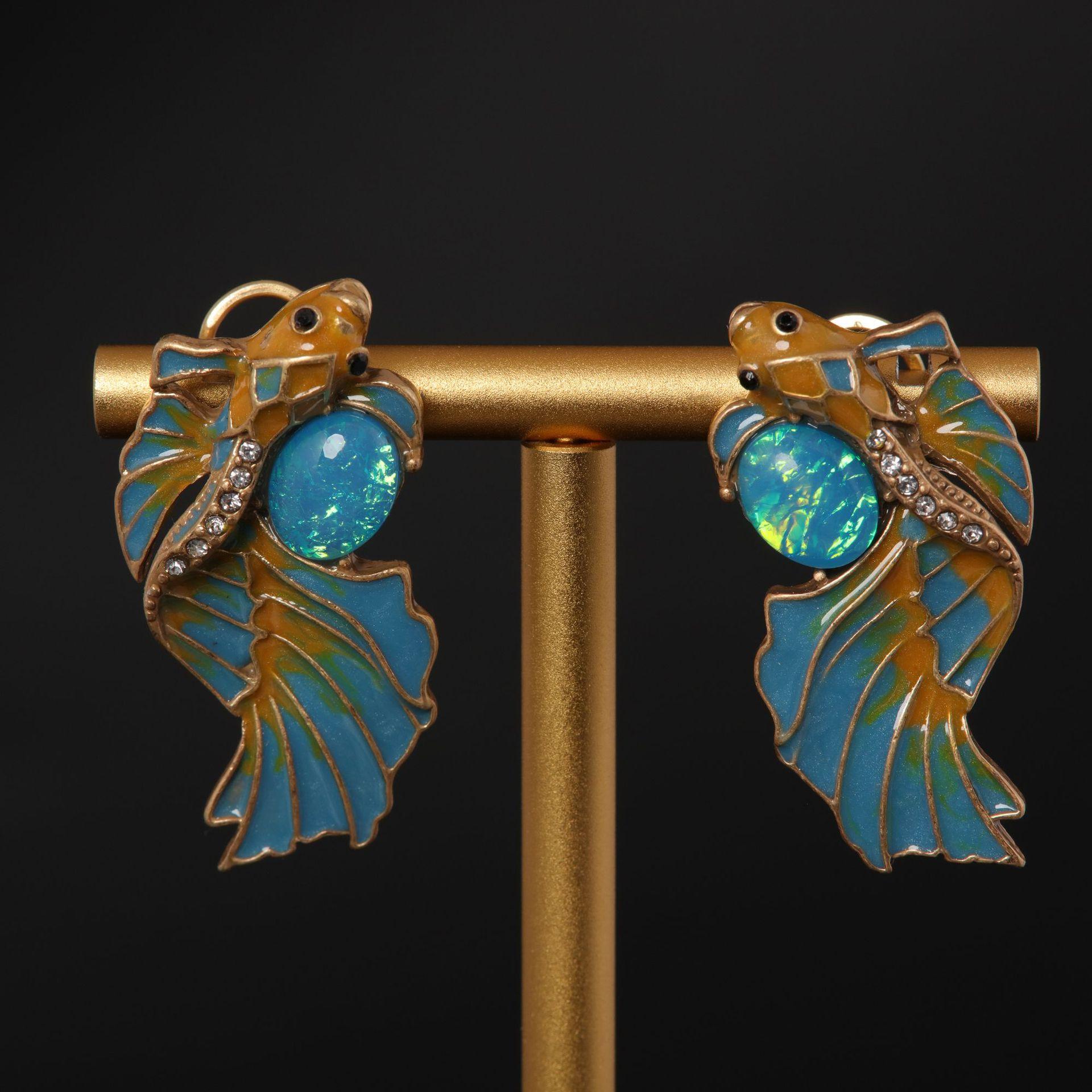 Средневековый Винтажный Высококлассный Ветер Темперамент Нишевый Медный с Покрытием Эмалью Капля Глазури Рыба Серьги Брошь Набор