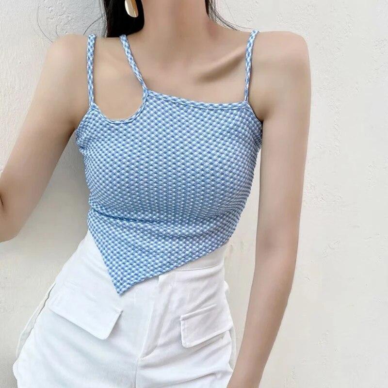 

Женский тонкий вязаный укороченный топ на бретельках с открытой спиной в клетку One Size