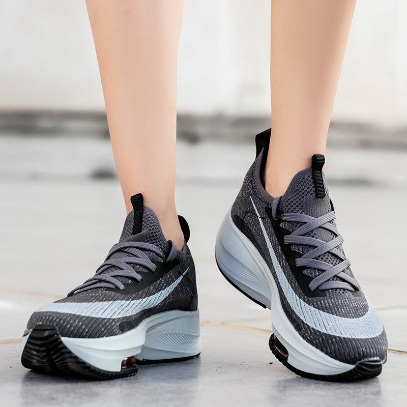 lightest marathon shoes