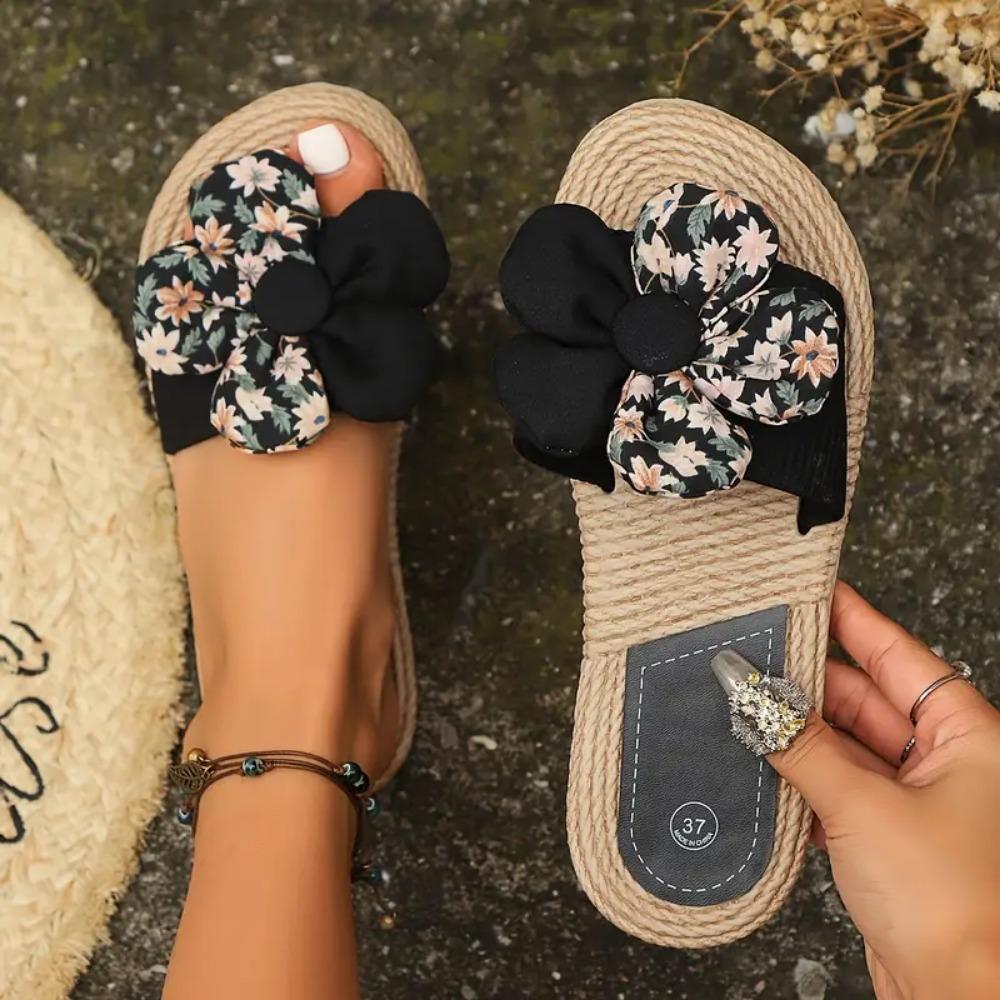 Women'S Floral Decor Flat Flip Flops - Casual Open-Toe Comfort Slides, White with Yellow Centers, EVA Sole, Summer Beach Wear, Casual Footwear