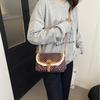 Modische Leinwand-Umhängetasche im koreanischen Stil Neue gepunktete Spitze Schultertasche Süß Exquisit Retro Kontrastfarben Design Damen Taschen KTB