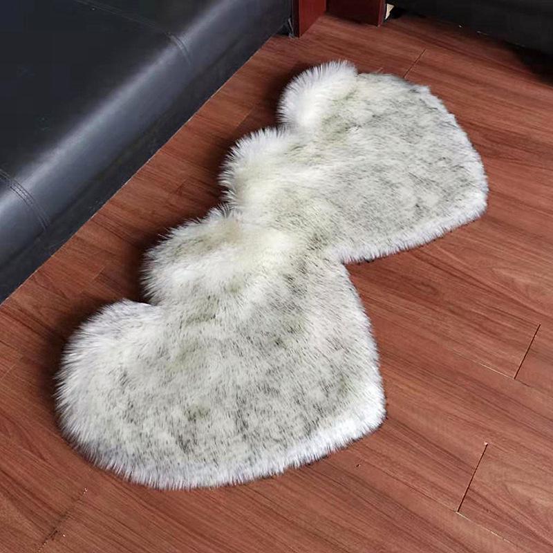 Double Heart Plush Imitation Wool Floor Mat for Living Room or Bedroom