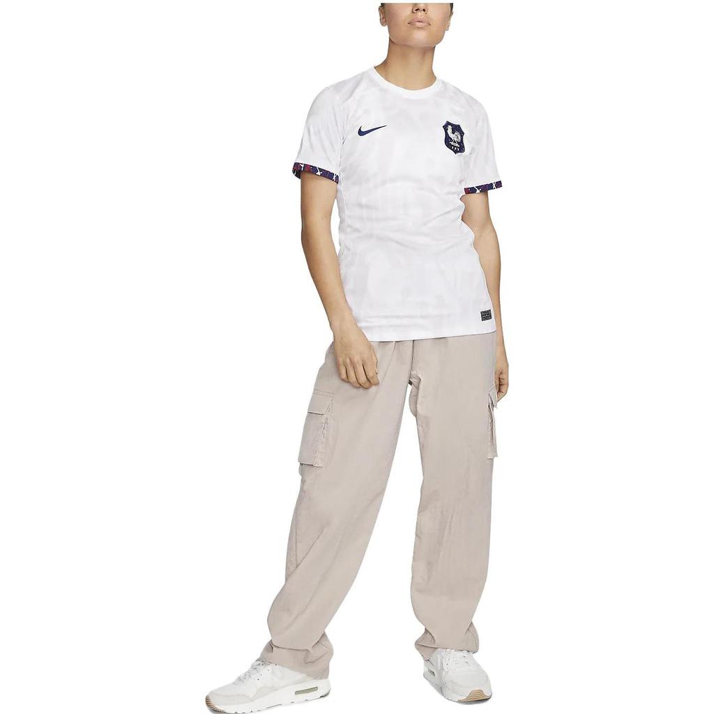 Nike Schnelltrocknendes atmungsaktives Rundhals-Kurzarm-Fußballtrikot Damen Oberteile Weiß DR3990-100