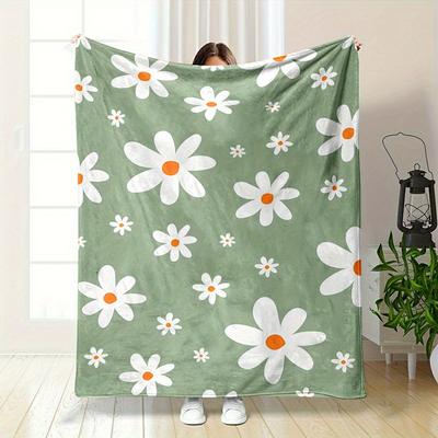 Daisy Print Flannel Throw Blanket - 100% Polyester Non-Woven Fabric, Reversible Digital Printed All-Season, Contemporary Cartoon