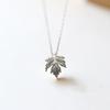 Small fresh personality simple Mori students collarbone chain Korean version of literary and generous maple leaf necklace women