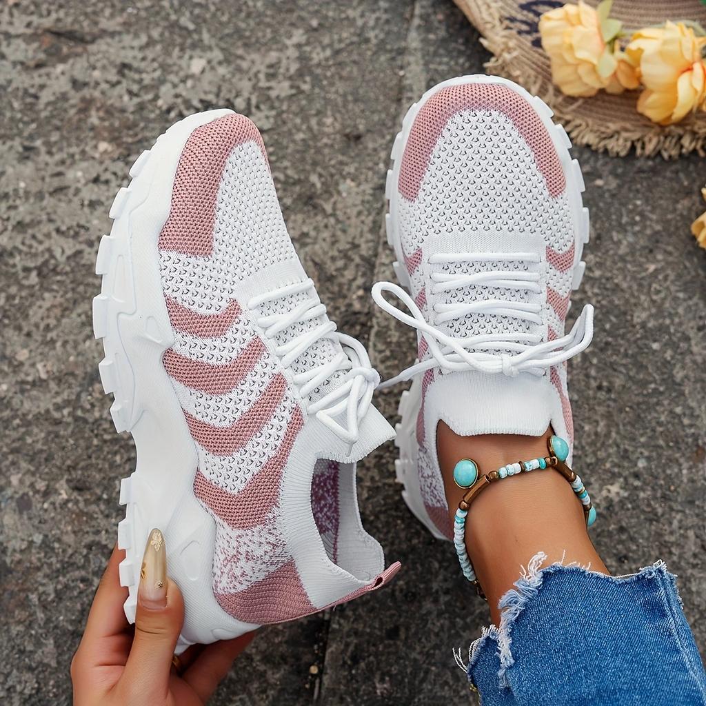 Spring/Summer Women's Fly Weaving Mesh Sports Shoes Thick Soled Lightweight Casual Shoes Running Shoes Student Shoes