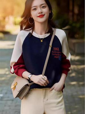 Spring & Autumn Raglan Sleeve Women's Sweatshirt - Casual Loose Fit, Three-Color Block, Round Neck, No Hood.