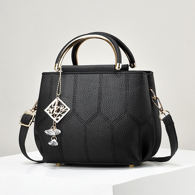 2025 Fashionable Large-Capacity Handbag for Women: Versatile Tote for Moms, Shoulder & Crossbody Use