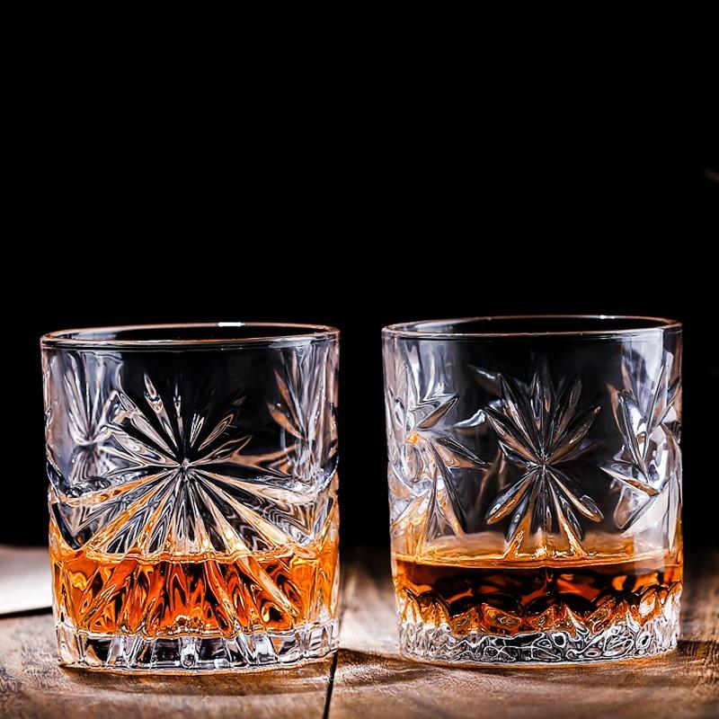 4pcs Sets Whiskey Glass Set Engraved Brandy Wine Glasses for Gifts Clear Lead Free Beer Drinking Glasses Scotch Liquor Barware
