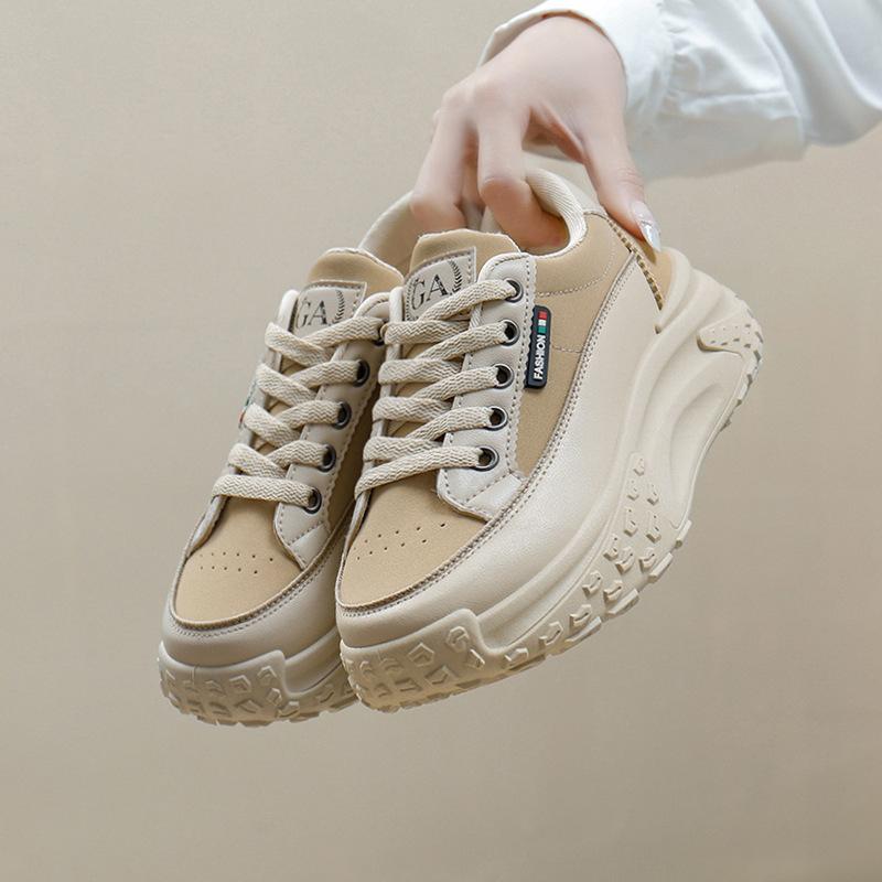 Bílé boty pro ženy Jaro Nový student Korejský styl Ins Trendy Všechno se hodí Silná podrážka Plátěné boty Sportovní ležérní boty Q057