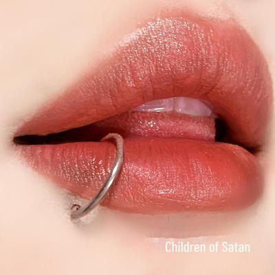 Satans Kind: Bequemer D-Ring Nahtloser Lippen- und Ohrstecker zum einfachen Tragen