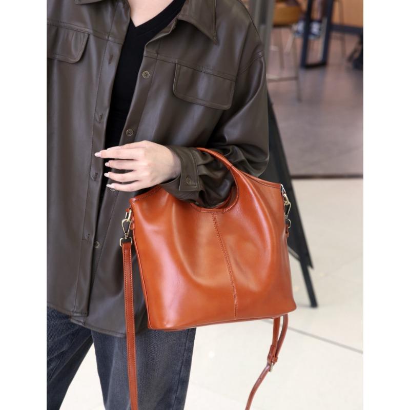 First Layer Cowhide Bucket Bag New Autumn and Winter Retro Hand Improved Genuine Leather One Shoulder Crossbody Women's Bag