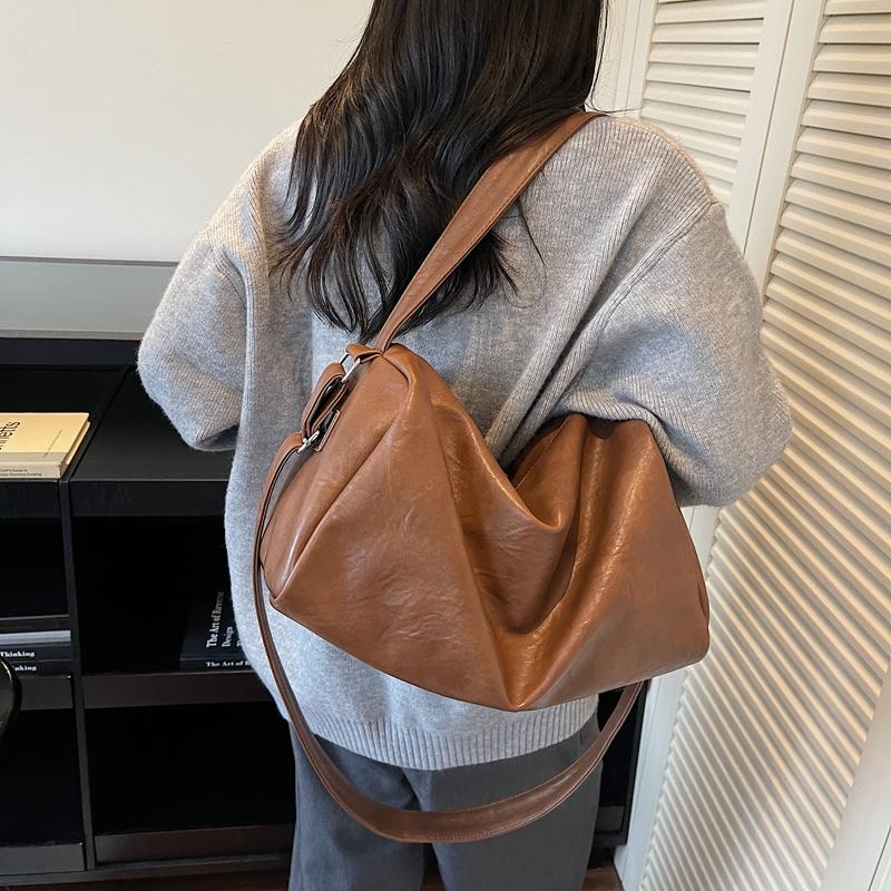 Large Capacity Shoulder Bag Women's Commuter Crossbody Bag