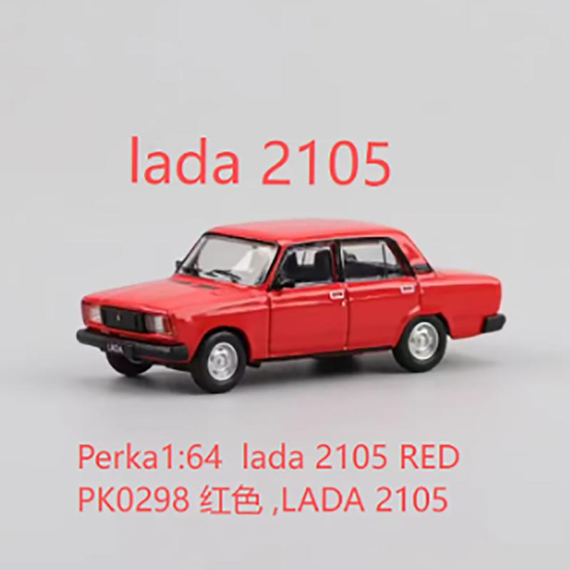 Diecast 1/64 Scale Perka LADA 1970 Vintage Classic Sedan 2101 2105 FSO Polonez Alloy Car Model Collection Ornament Decoration