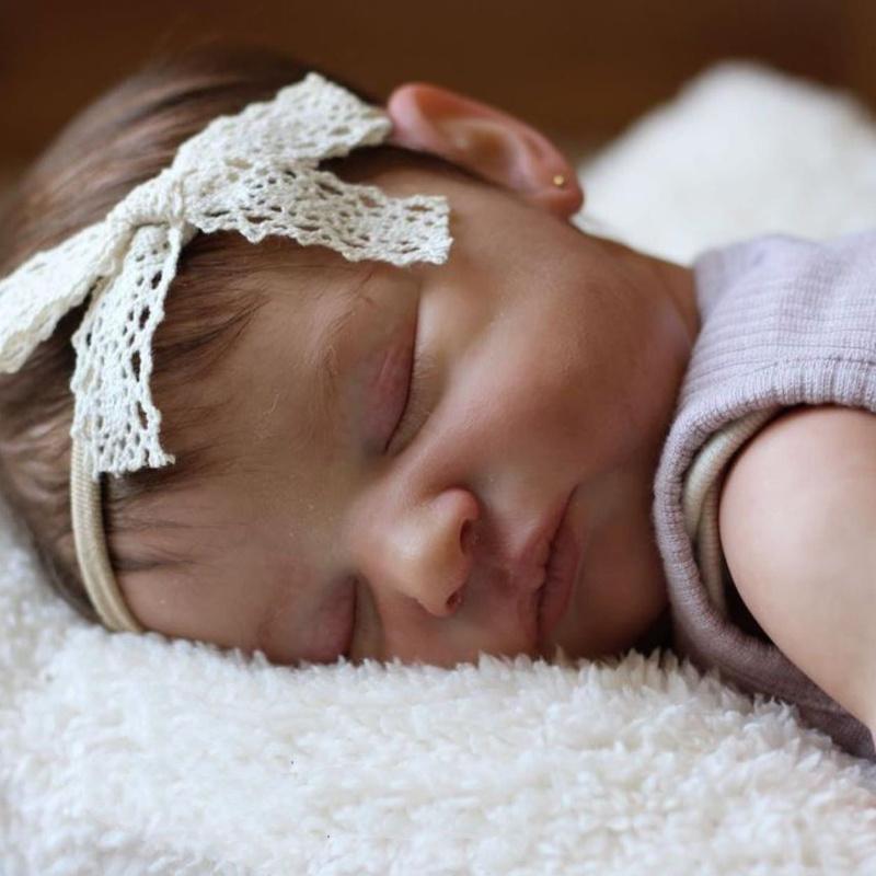 BZDOLL 50cm 20inch Asleep Baby Reborn Baby Soft Vinyl Newborn Bebe Doll with 3D Skin With Visible Veins Toy For Girl Gift