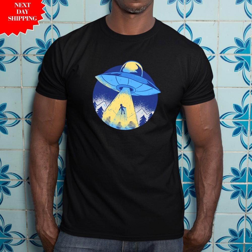 

Funny Alien Abduction UFO Men s T Shirt Short Sleeve Printed 100% Cotton Tee Top L