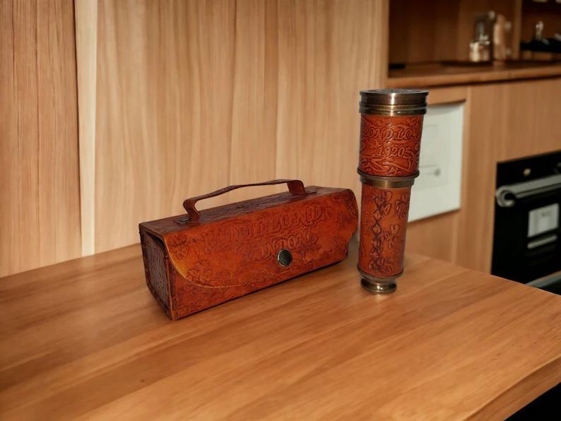 Antique Brass Decor Spyglass, Handheld Telescope with Leather Box for Adventure, Monocular Nautical Decor for Gift Giving, Christmas Gift
