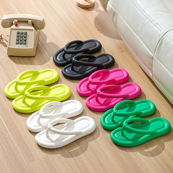 Flip Flops Summer Lightweight Simple Durable Outdoor Couple Beach Shoes Clip On Cool Shoes for Women