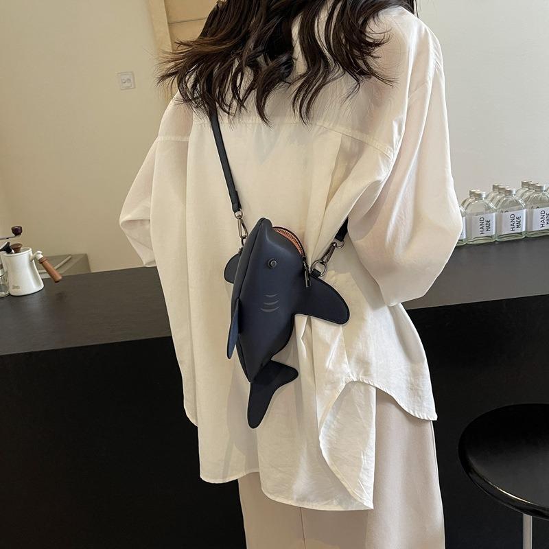 Creative ugly cute shark bag small bag women's new fashion shoulder messenger bag doll bag