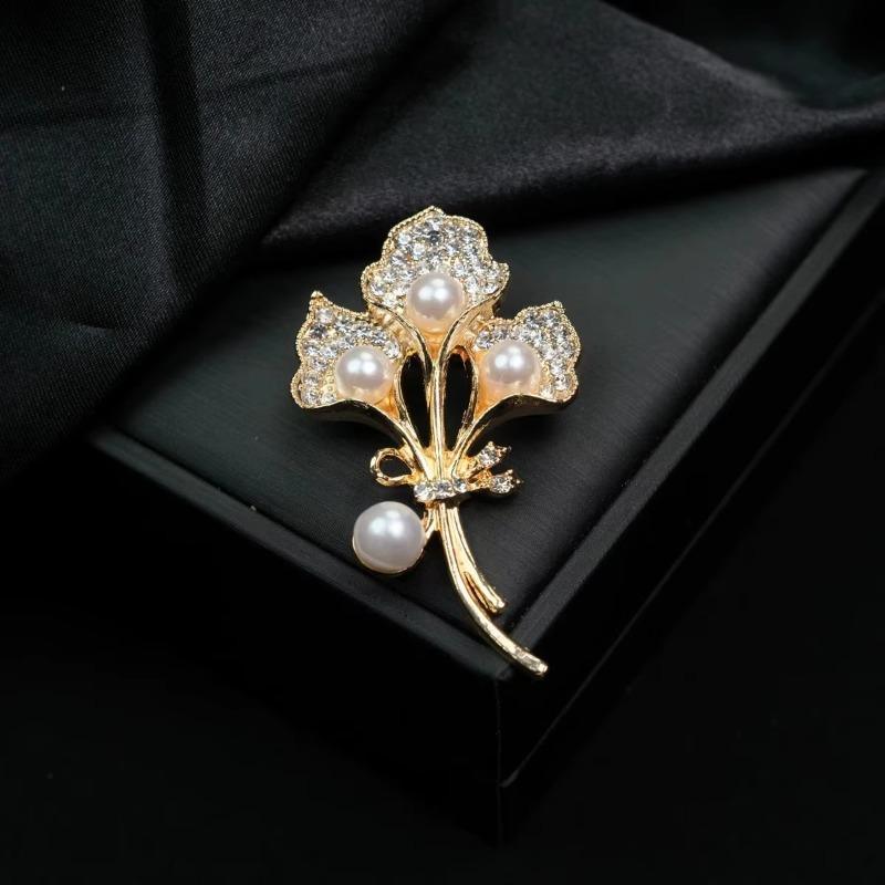 Love Heart Pearl Flower Brooch Women's Alloy Corsage Pin Tulip Flower Pins Elegant Wedding Jewelry Party Suit Accessories