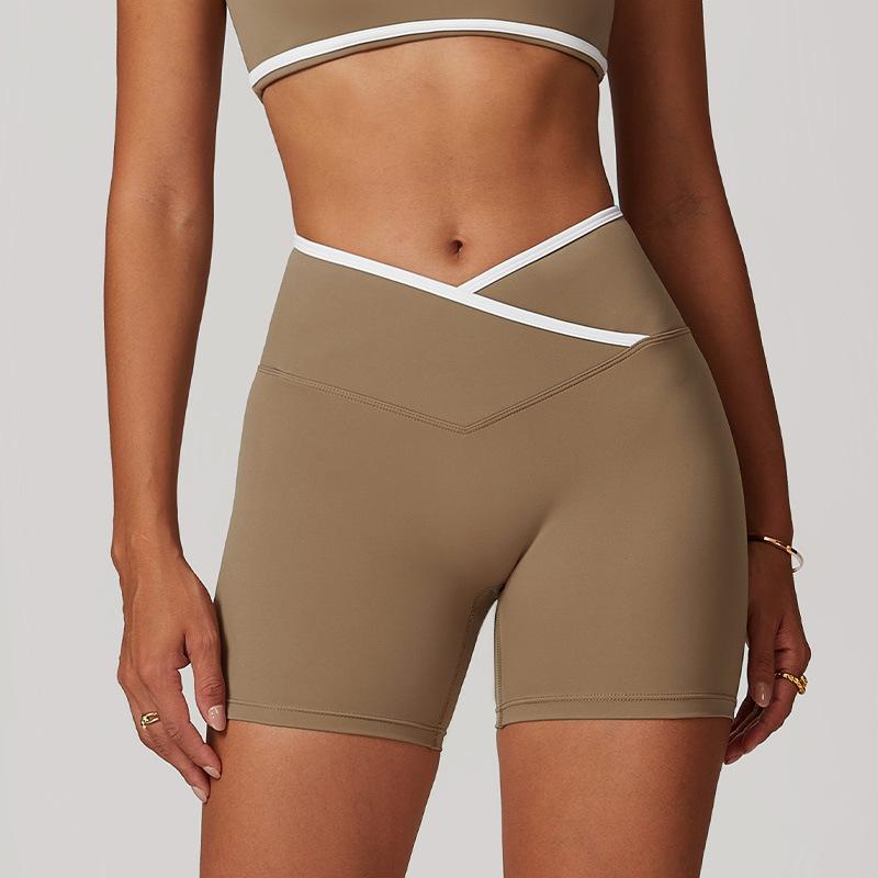 Cross-Front High-Waisted Yoga Shorts – Skin-Tight, Nude-Coloured, Peach-Toned, Butt-Lifting Sports Shorts for Women