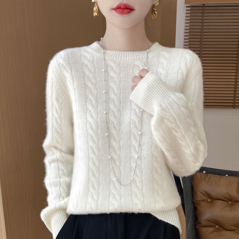 2024 Autumn/Winter Women's Cable Knit Wool Sweater – Thick, Versatile, Seven-Needle Round Neck Base Layer Fashion.