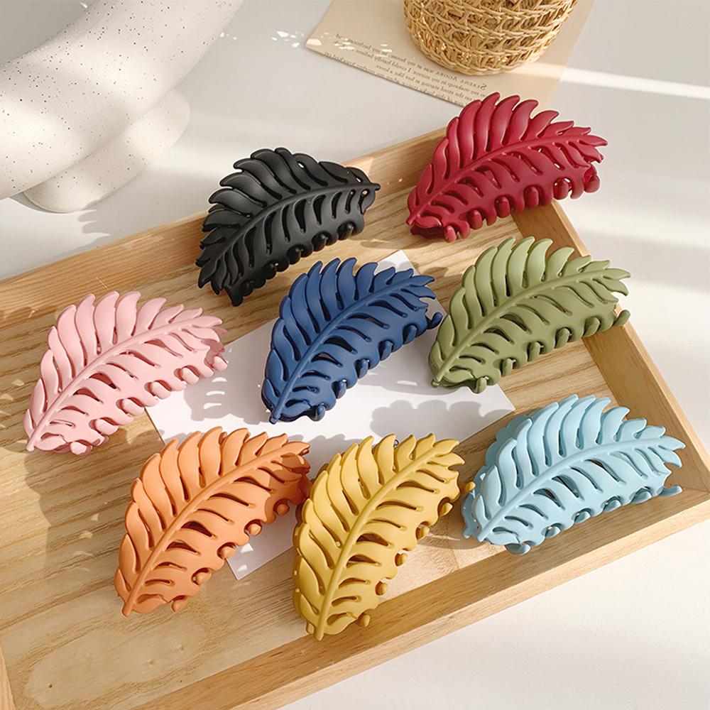 

Korean Ponytail Holder Hollow Plastic Leaves Clamping Clips Hair Grab Hair Claws Bathing Clips розовый