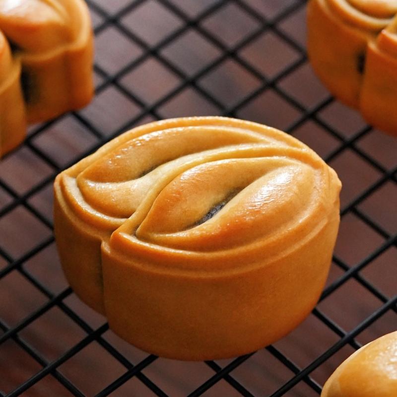 Leaves Cookie Hand Press Baking Tool Home Baking Mooncakes Mould Green Bean Cake Designs Press with Leaves Pattern