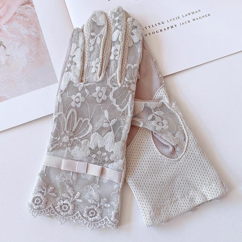 Women’s Lace UV Protection Gloves, Thin Breathable Summer Gloves, Anti-Slip Elegant Gloves for Wedding Party Dance Performance Driving