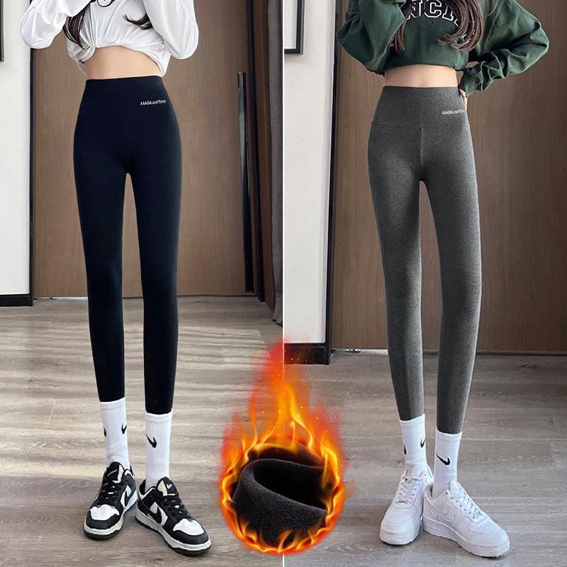 Plus-Size Women's Fleece-Lined Slimming Leggings for Autumn and Winter - Warm, Thick, Wearable Outdoors, Suitable for 200 Jin
